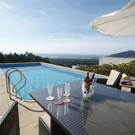 Cristelo Sleeps 8 With Pool Air Con And Wifi *