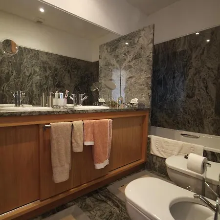 Cristelo Sleeps 8 With Pool Air Con And Wifi Вилла *