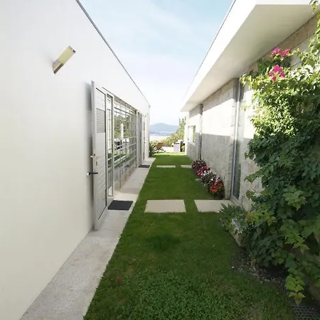 Villa Cristelo Sleeps 8 With Pool Air Con And Wifi Cristelo (Caminha)